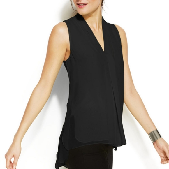 Vince Camuto's Blk breezy blouse lightens up your workweek. Sz. Small - Picture 2 of 9